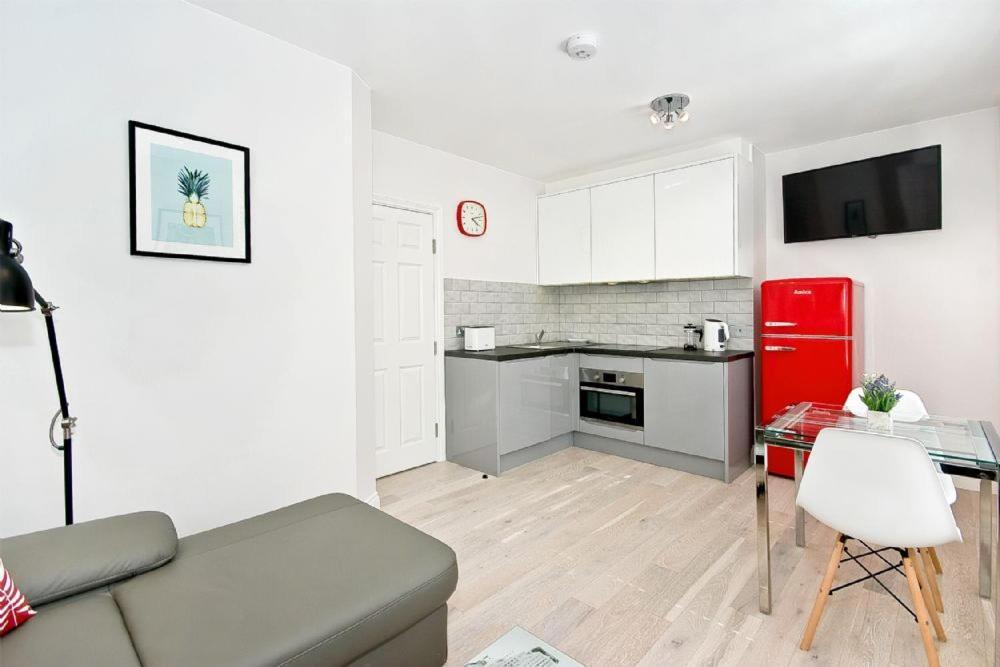 F3 Greek Street By City Living Londra Dış mekan fotoğraf